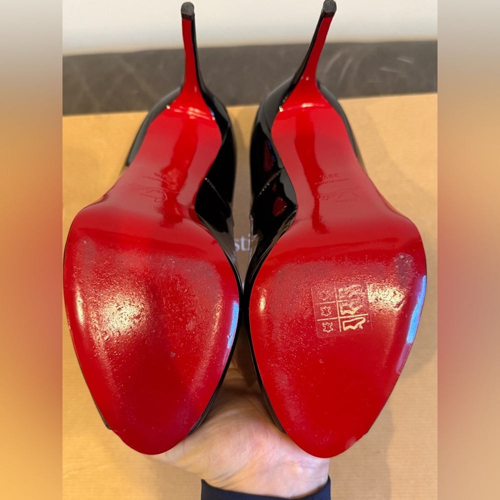 Christian Louboutin Black Patent Leather Heels, New Very Privé, 39.5 - Picture 9 of 17